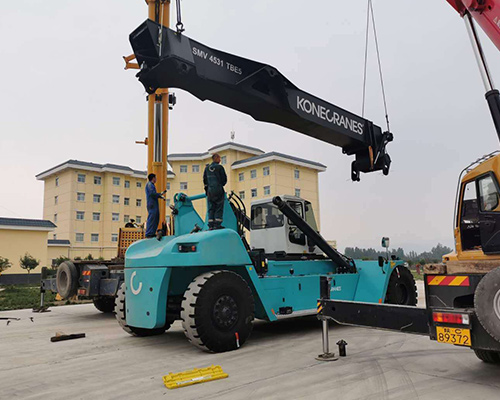 山西啟洋：購(gòu)買(mǎi)集裝箱正面吊需注重哪些方面？